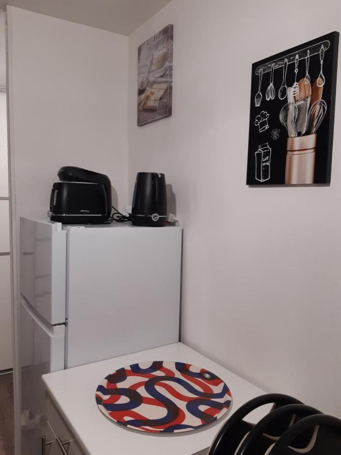 Joli Appartement T2 Agglo Troyes Sainte-Savine Zewnętrze zdjęcie